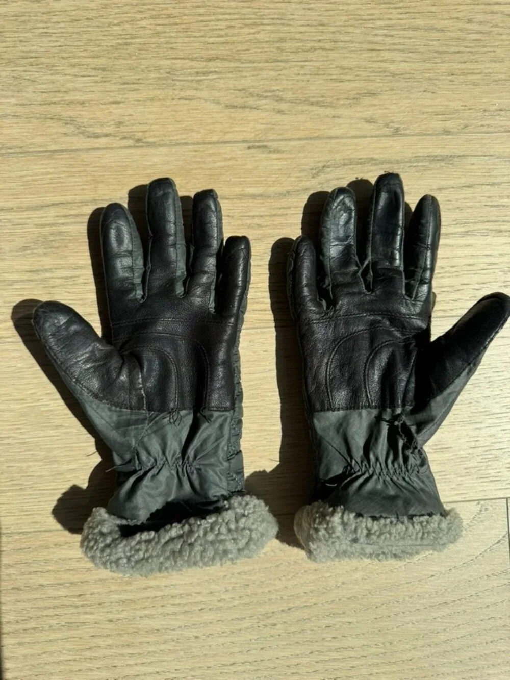 UGG Quilted Performance Gloves